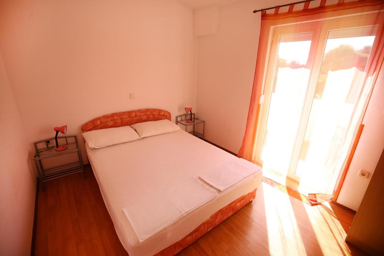 ביוגראד נה מורו Apartmani Buca מראה חיצוני תמונה